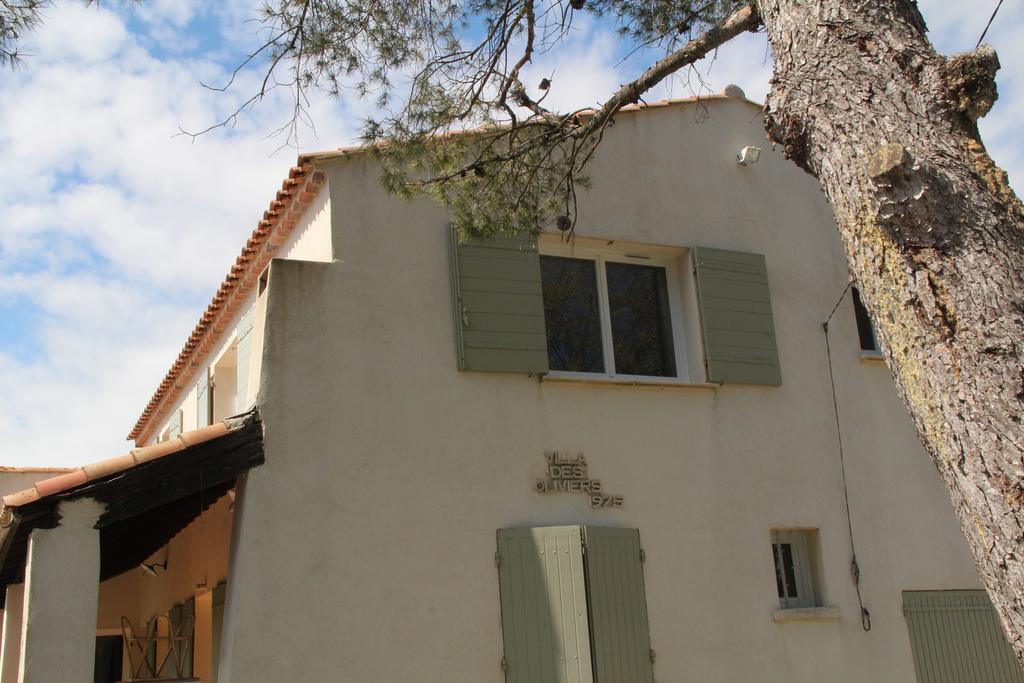 Villa des Oliviers Fontvieille Esterno foto